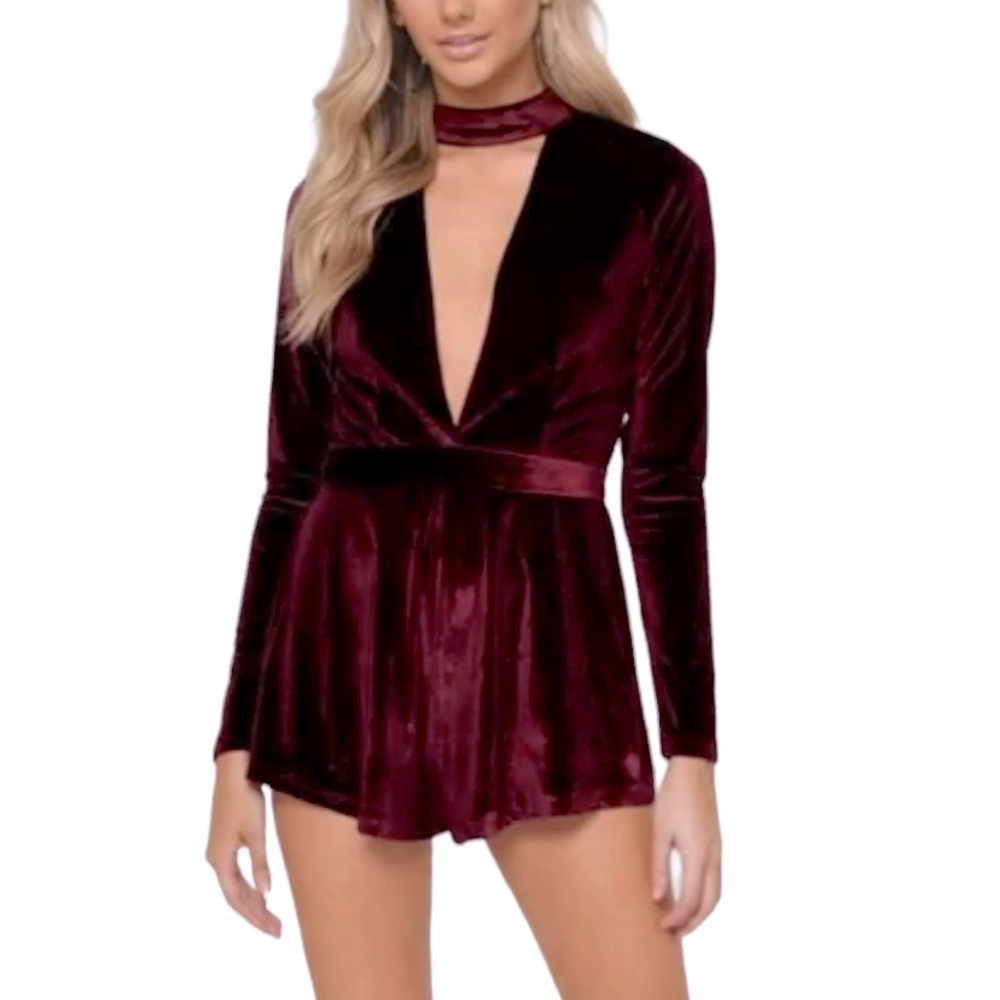 Tobi Burgundy Velvet Fitted Romper  Sz M